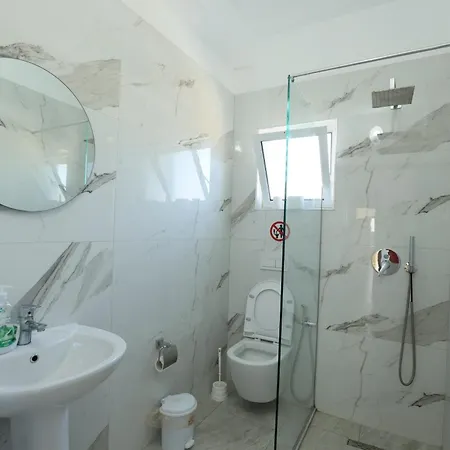 Appartement Dodaj *
