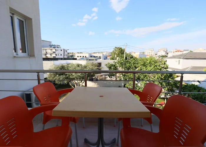 Dodaj * クサミル