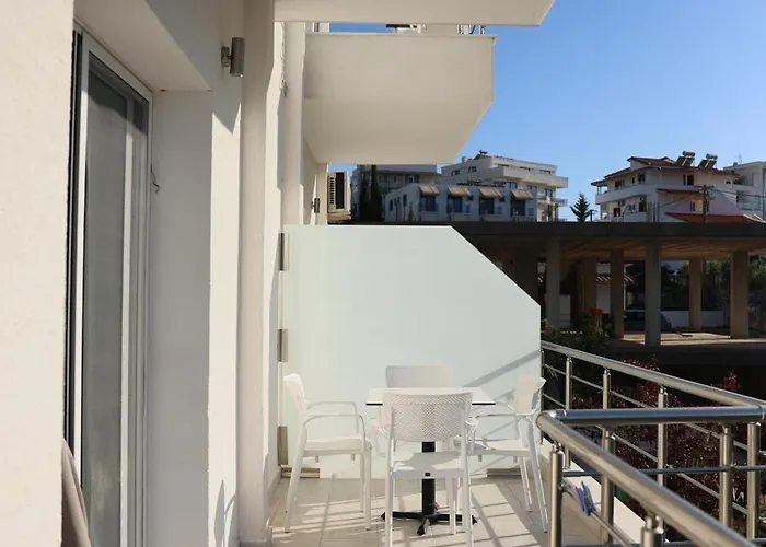 Dodaj * 卡萨米尔